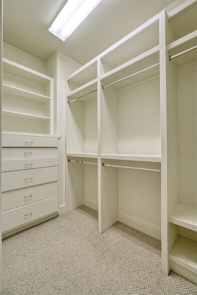 Building Photo - 906 Fowler St