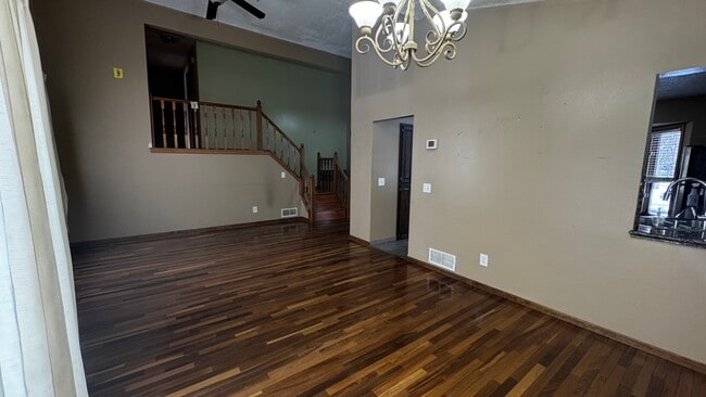 Building Photo - 8700 Loch Lomond Blvd