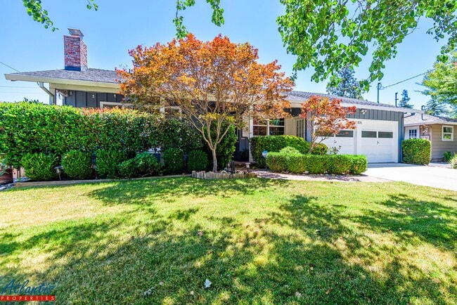Primary Photo - Charming Willow Glen Home