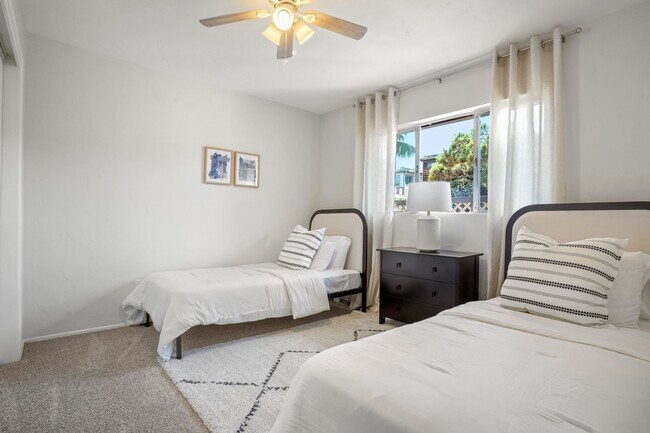 Building Photo - 3640 Princeton Ave