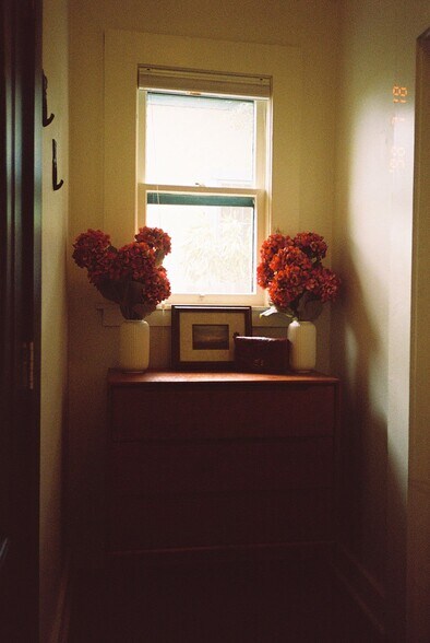 Building Photo - 112 E 16th St