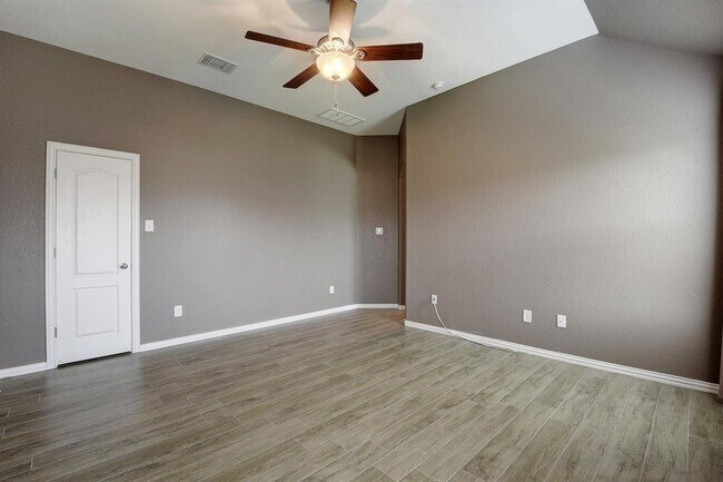 Building Photo - 332 Oyster Creek