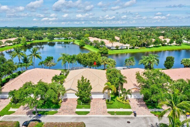 Building Photo - 923 Magdalena Rd