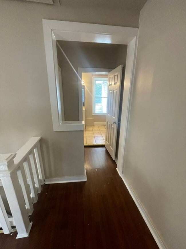 Building Photo - 3BR/2B house with backyard ($350 Move-in fee)