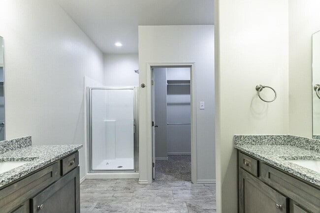 Building Photo - 1136 N 7th St