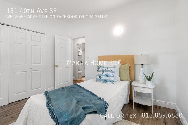 Building Photo - 151 40th Ave SE