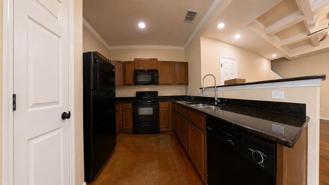 Building Photo - 14110 Volpi Dr