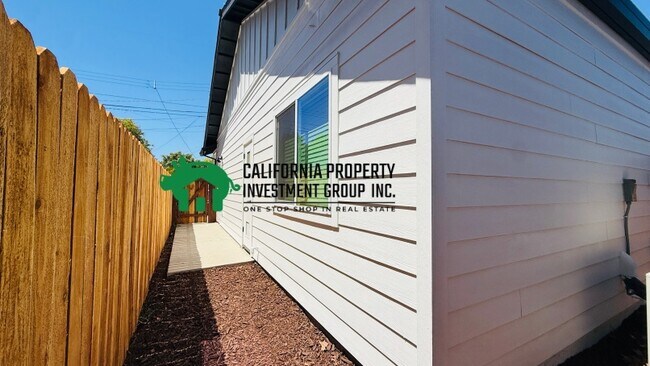 Building Photo - 4104 16th Ave