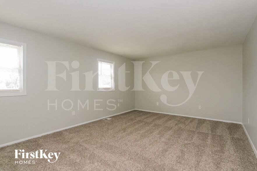 Building Photo - 5256 Penway St