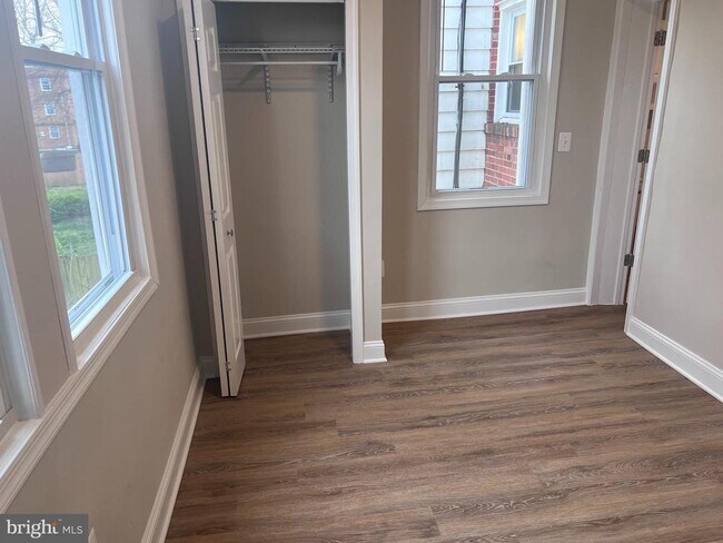 Building Photo - 8611 Flower Ave