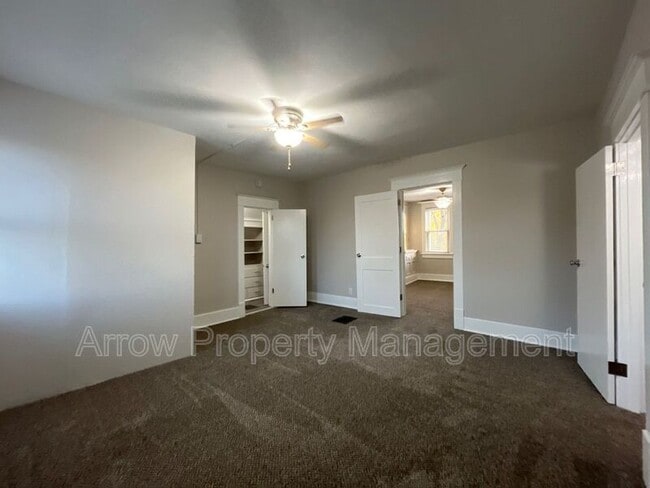 Building Photo - 1201 Charleston St