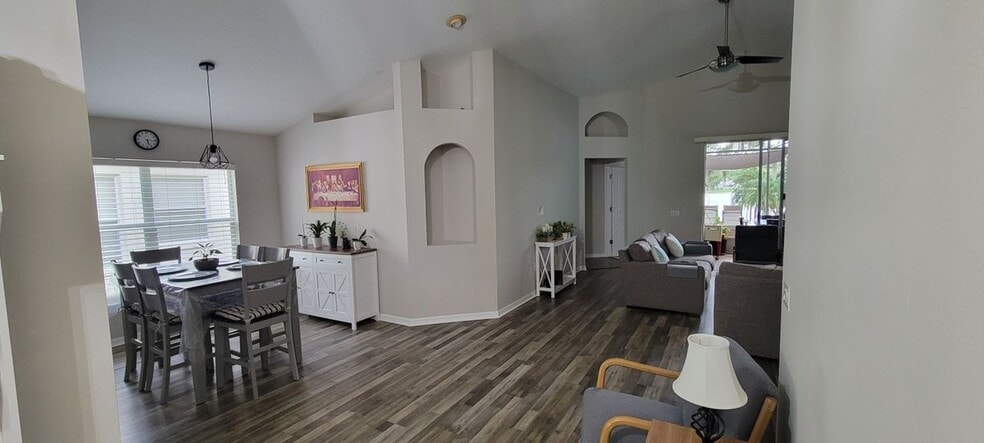 Building Photo - 8649 Manassas Rd