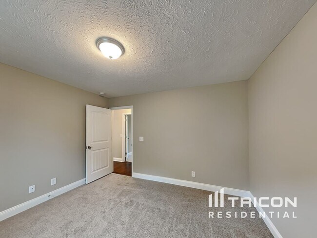 Building Photo - 184 Fieldstone Ln