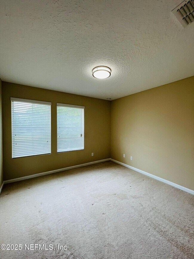 Building Photo - 3705 Old Hickory Ln
