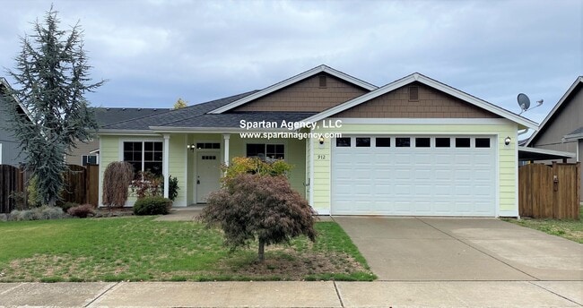 Primary Photo - 912 Grinnell Ave SW