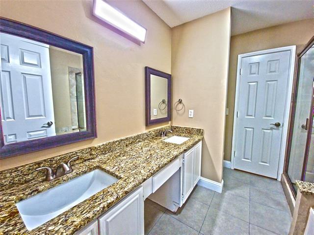 Building Photo - 1524 High Pointe Ln