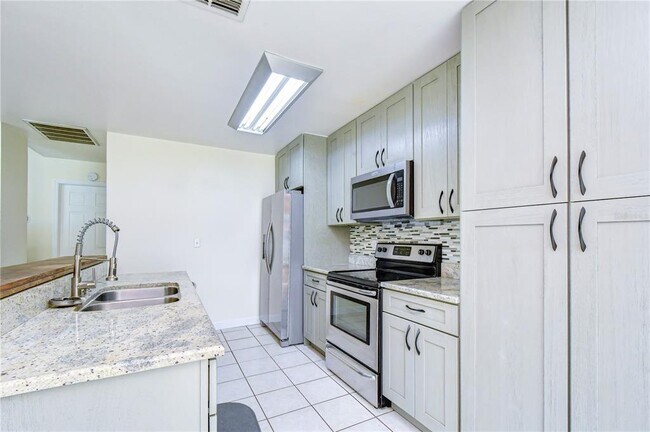 Building Photo - 1108 Dockside Dr