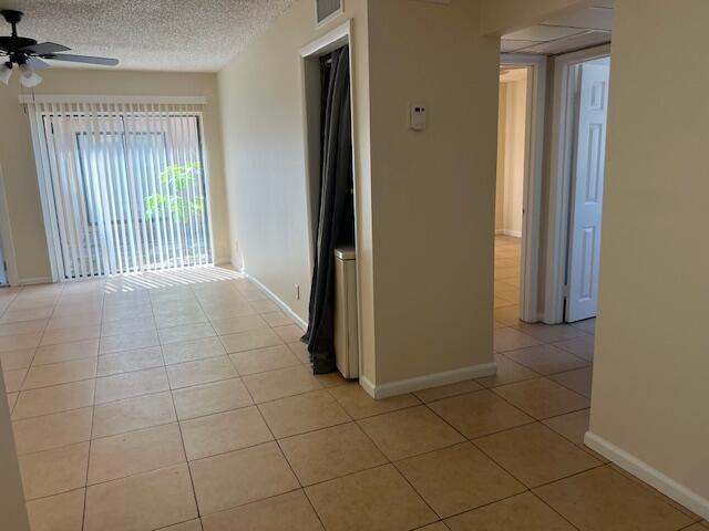 Building Photo - 10918 Royal Palm Blvd