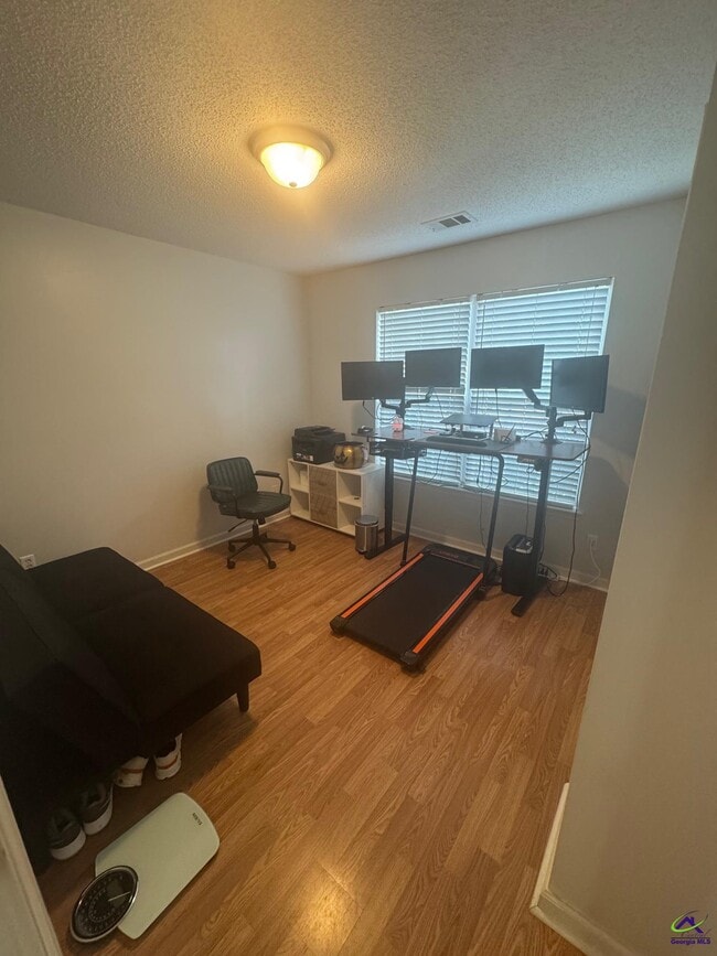 Building Photo - 113 Faybrook Dr