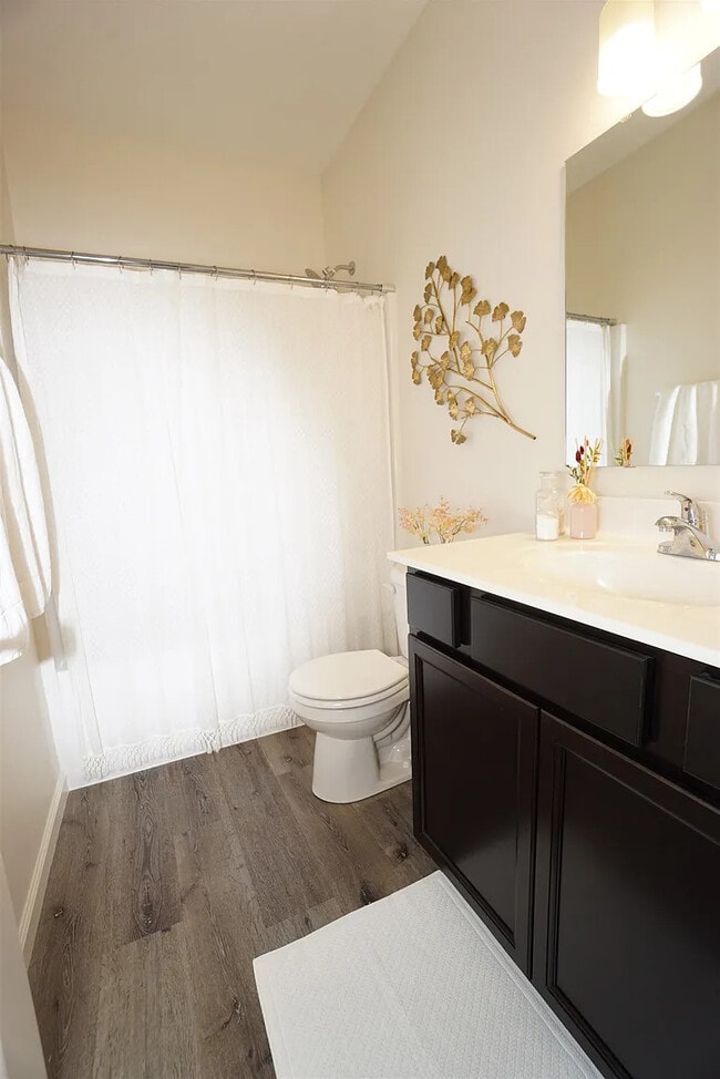 Building Photo - 2922 Poinciana Dr