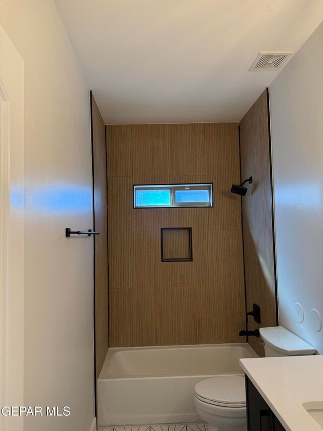 Building Photo - 3045 Woodhead