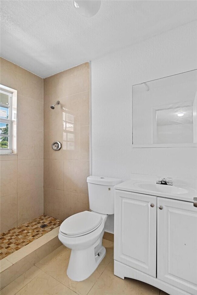 Building Photo - 3100 Coral Springs Dr