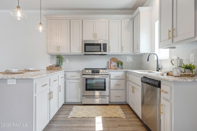 Building Photo - 104 Whittington Dr