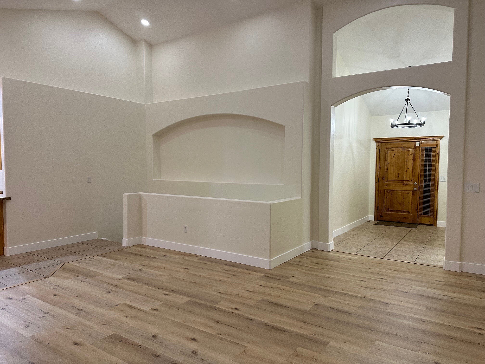 Building Photo - 228 E Delgada Ln