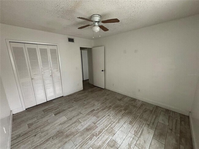 Building Photo - 9950 Turf Way