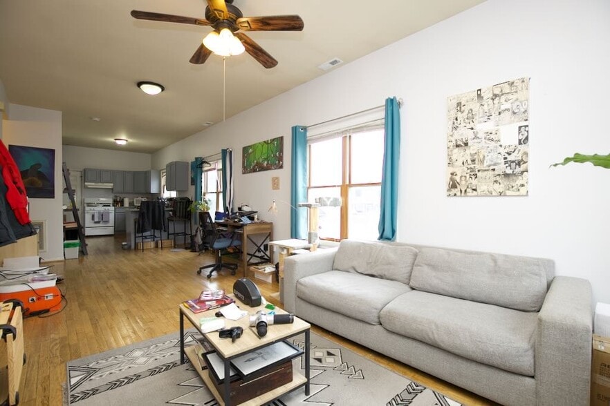 Building Photo - 1340 W Hubbard St