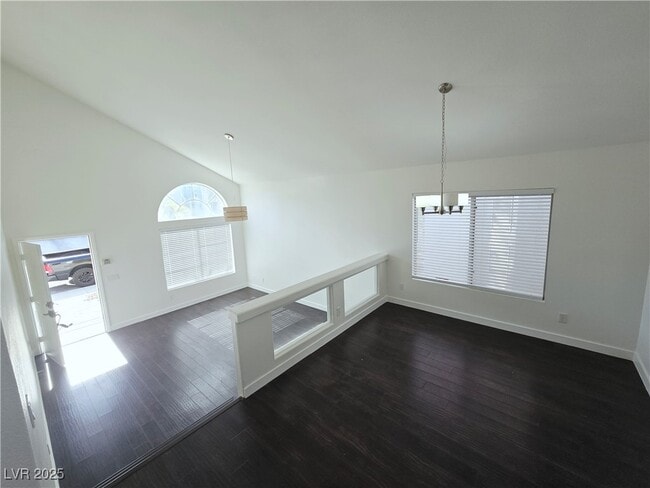 Building Photo - 8528 W Gilmore Ave