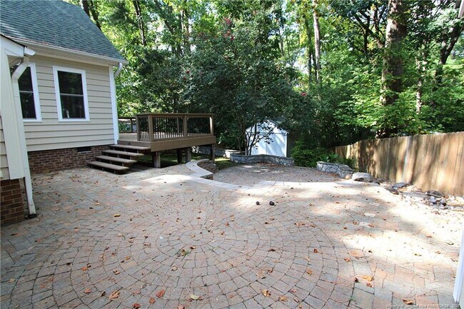 Building Photo - 100 Fawn Ct