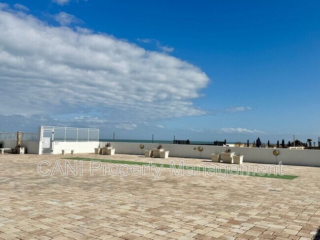 Building Photo - 3047 S Atlantic Ave