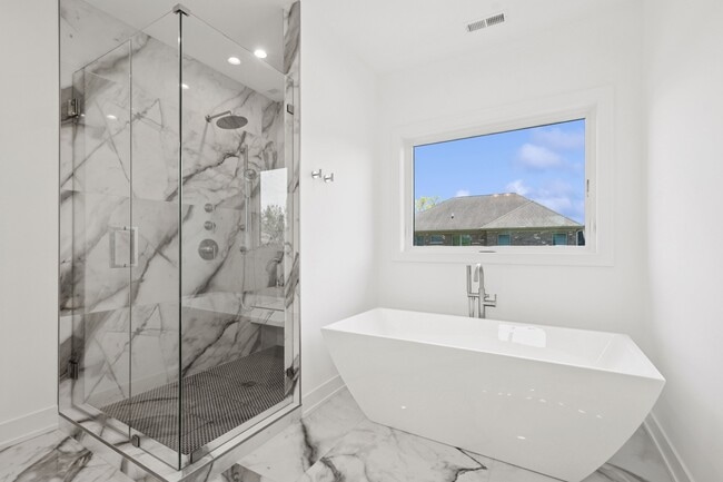 Building Photo - 9214 Washington St