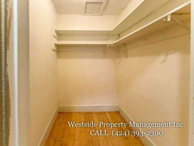 Building Photo - 1520 Andalusia Ave