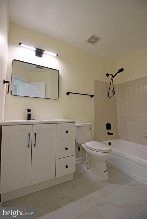 Building Photo - 3655 Islington St