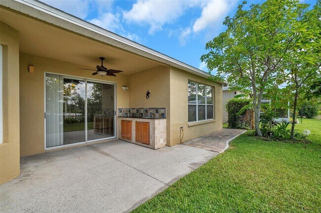 Building Photo - 1915 Fruitridge St