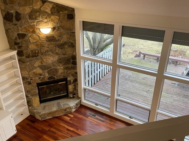 Building Photo - 1013 Fox Run Rd