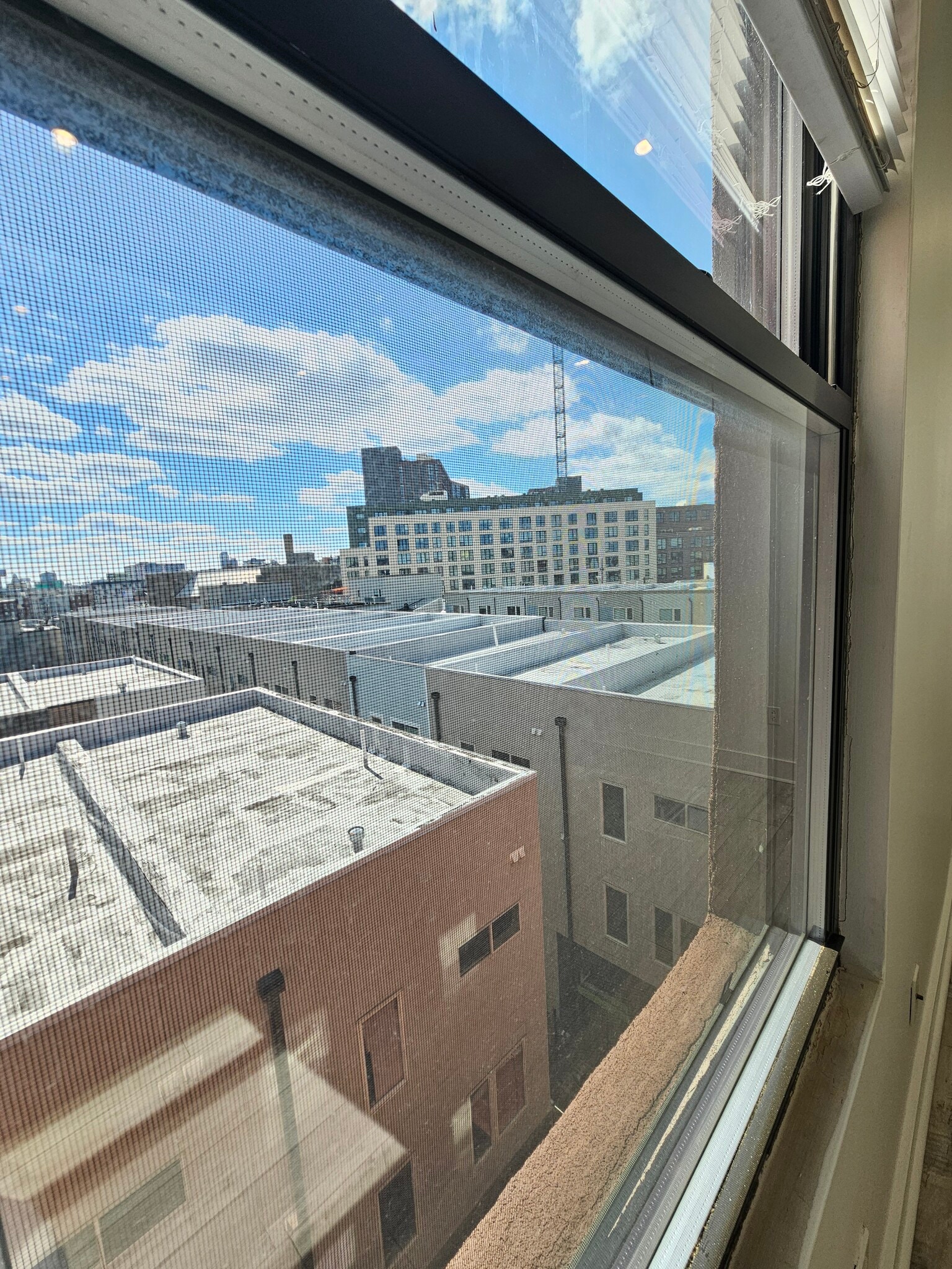 Building Photo - 1169 Hope St