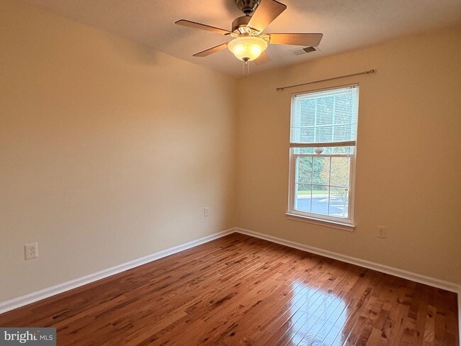 Building Photo - 1703 Bluffs Island Ct