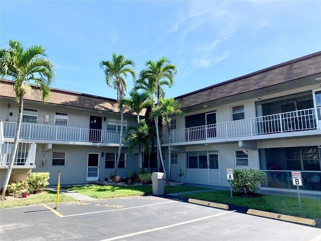 Building Photo - 2050 NW 81st Ave