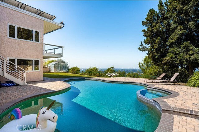 Building Photo - 11081 Hunting Horn Dr