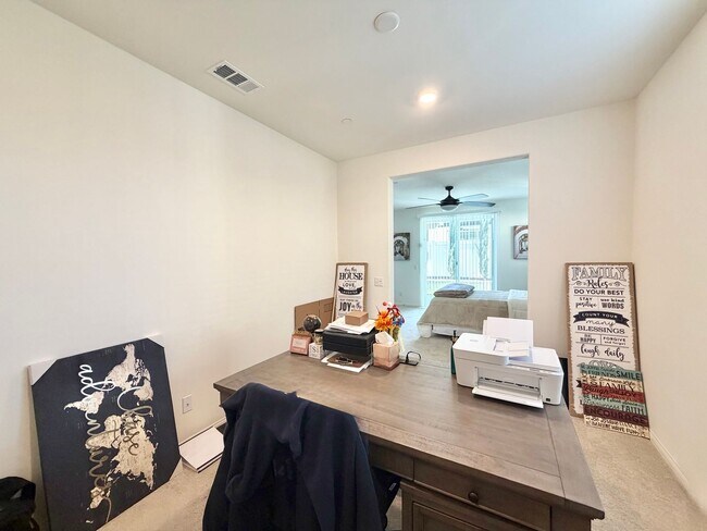 Building Photo - Resort-Style Pool Home with Mother-in-Law Suite,  RV Access & Included SOLAR Near Heritage Lake