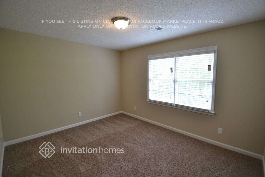 Building Photo - 6175 Golden Landing