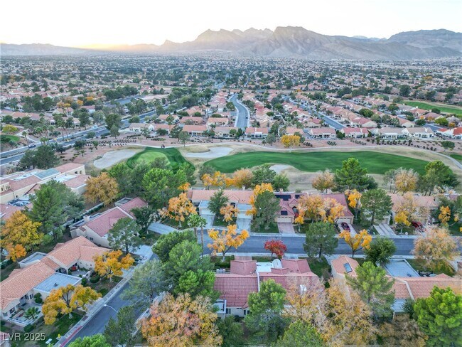 Building Photo - 2800 Linkview Dr