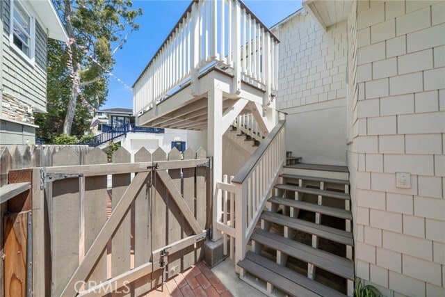 Building Photo - 112 S Bay Front