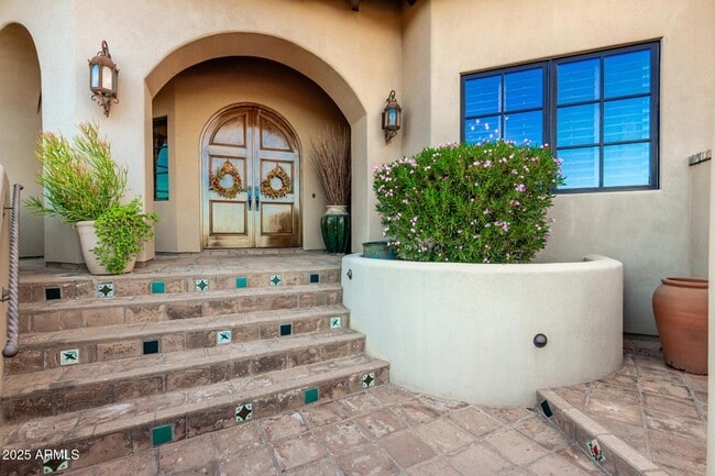 Building Photo - 1930 E Desert Willow Dr