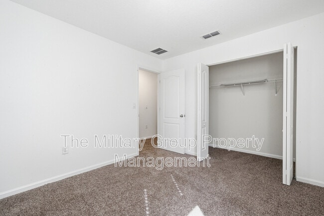 Building Photo - 15729 Equine Gait Dr