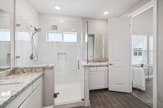 Building Photo - 5443 Camaguey St