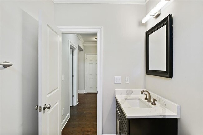Building Photo - 1536 Habershal Dr NW